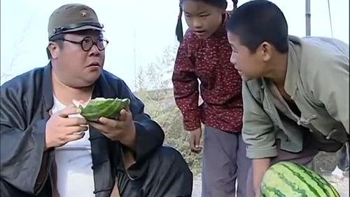 小兵张嘎胖子吃瓜,一场爆笑的夏日盛宴