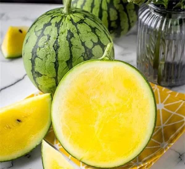 吃黄皮蜜瓜可以喝中药吗,黄皮蜜瓜与中药同食的适宜性探讨